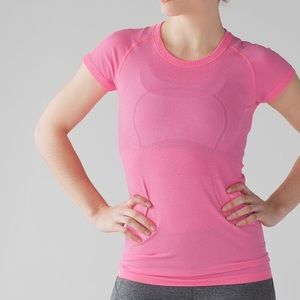 Lulu lemon swiftly tech short sleeve top